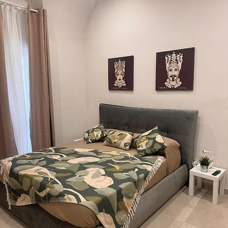 Ninas Home Airport Catania Bagian luar foto
